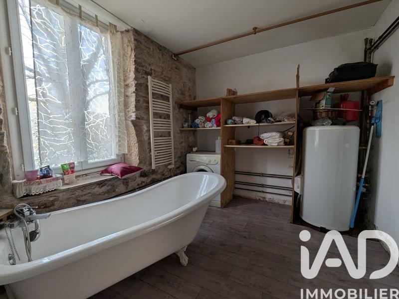 Maison - 302 m² - 12 pièces