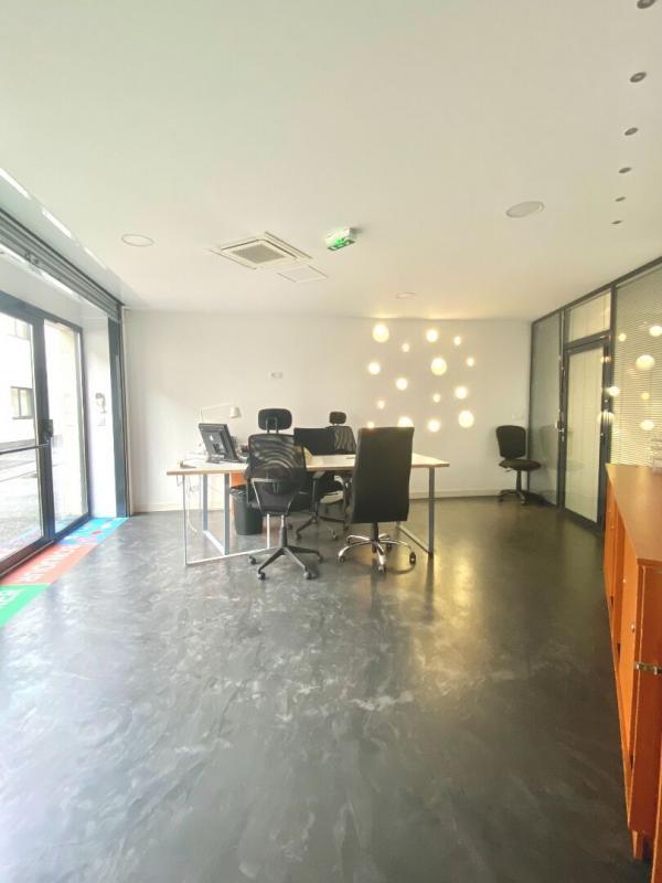 Local commercial - 135 m²