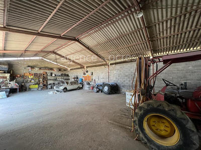 Local d'activité / Entrepôt - 200 m²