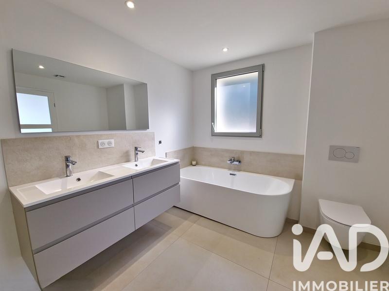 Maison - 290 m² - 7 pièces