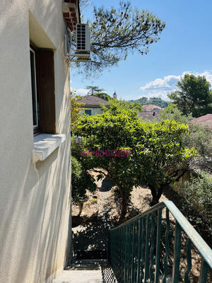 Maison - 168 m² - 7 pièces