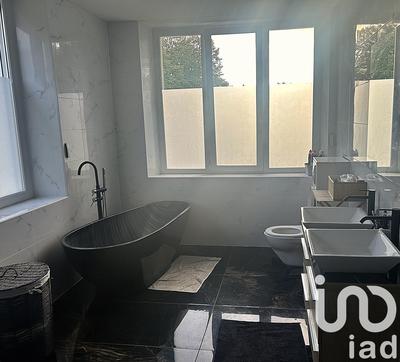 Maison - 132 m² - 5 pièces