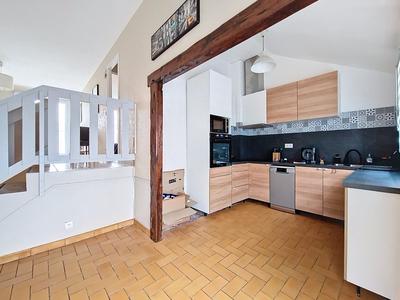 Maison - 82 m² - 4 pièces