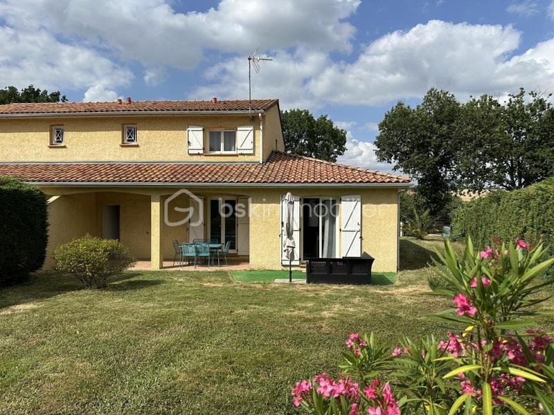 Maison - 92 m² - 4 pièces