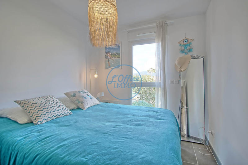 Appartement - 82 m² - 4 pièces