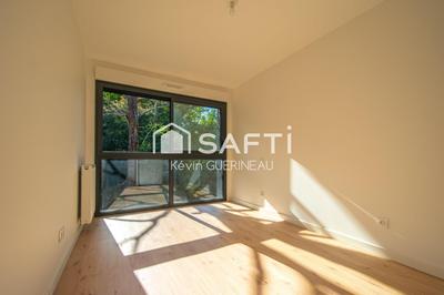 Maison - 93 m² - 5 pièces