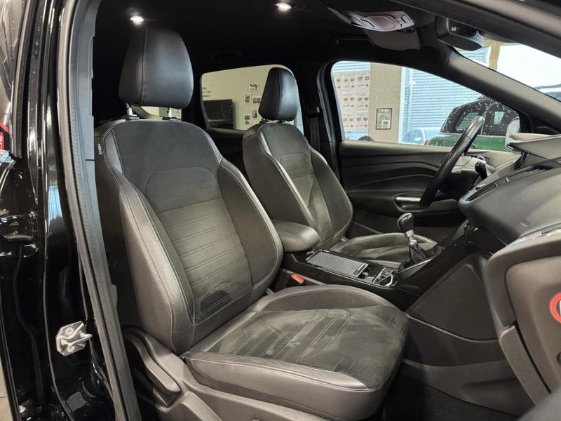 Ford Kuga II 2.0 TDCi 180 4x4 St-Line Phase 2 / Garantie de 12 Mois