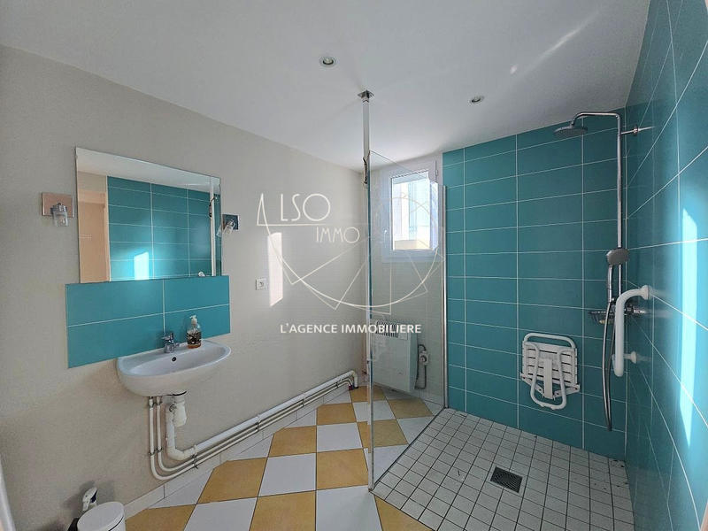 Maison traditionnelle - 190 m² - 6 pièces