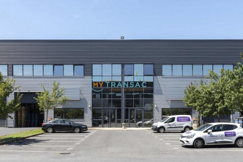 Local d'activité / Entrepôt - 521 m²