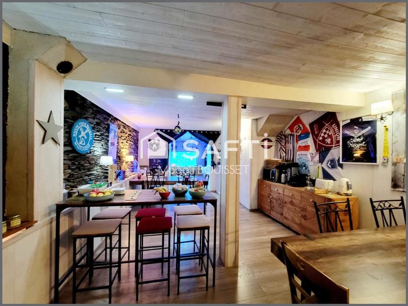 Local commercial - 363 m² - 9 pièces