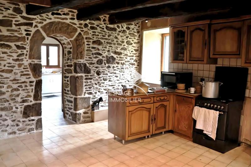 Maison en pierre - 178 m² - 6 pièces