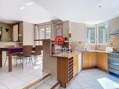 Maison - 156 m² - 6 pièces