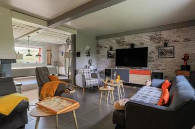 Maison - 238 m² - 7 pièces