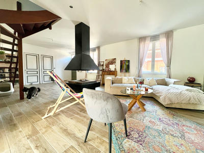 Maison - 150 m² - 5 pièces