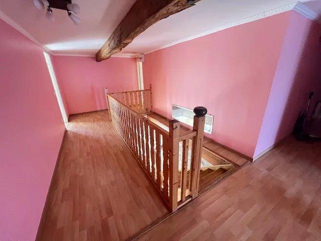 Propriété - 254 m² - 10 pièces