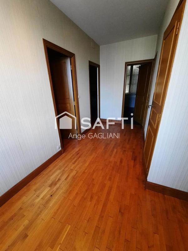 Maison - 191 m² - 7 pièces