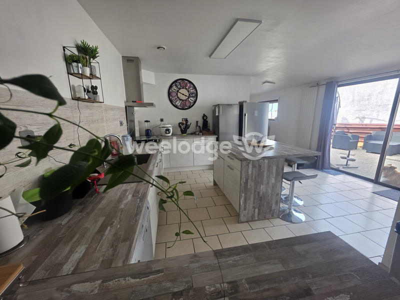 Maison - 94 m² - 5 pièces