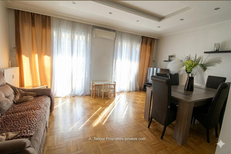Appartement - 77 m² - 3 pièces