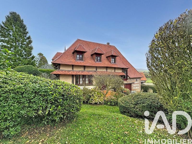 Maison - 230 m² - 5 pièces