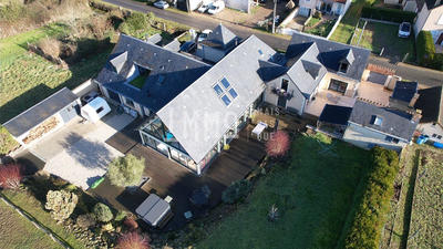 Villa - 273 m² - 11 pièces