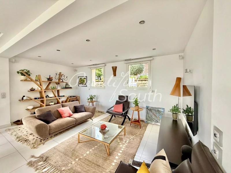 Villa - 159 m² - 6 pièces