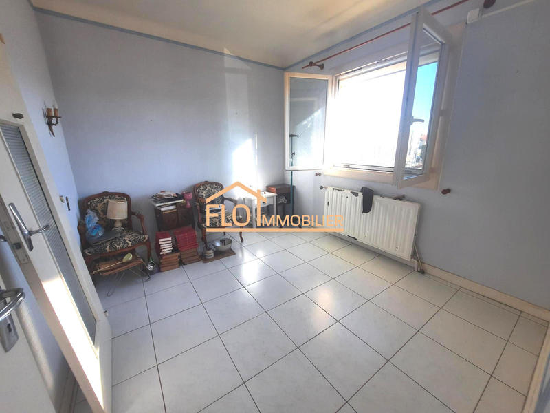 Maison - 180 m² - 8 pièces