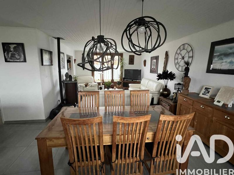 Maison - 99 m² - 4 pièces