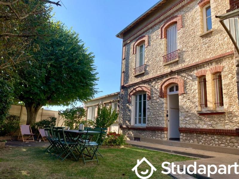 Chambre - 18 m² - 1 pièce