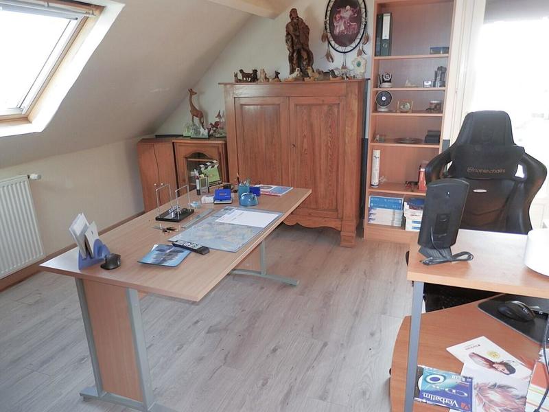 Maison - 202 m² - 8 pièces