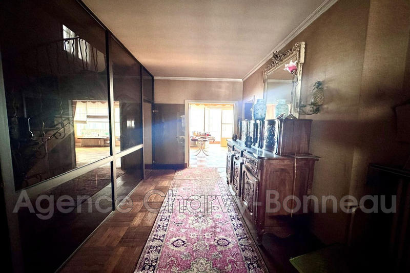 Maison - 294 m² - 14 pièces