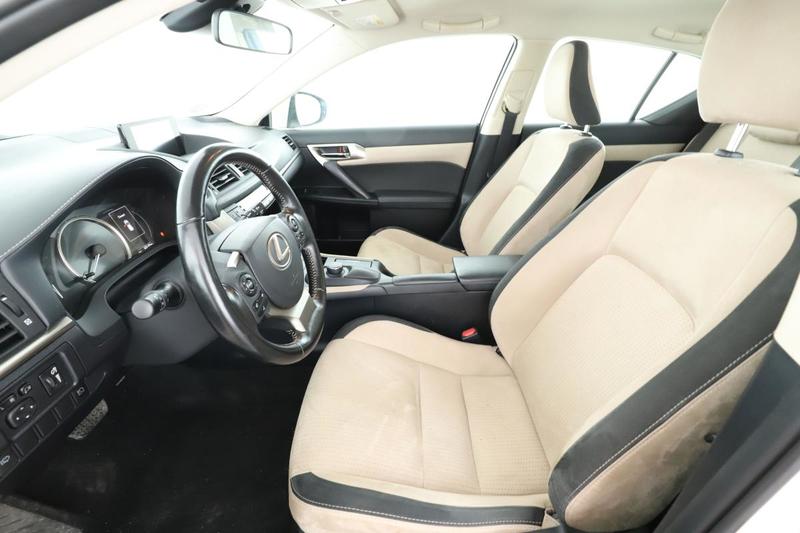 Lexus Ct 200h 136 ch