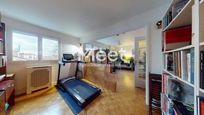 Appartement - 100 m² - 5 pièces