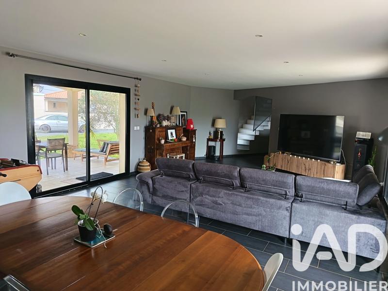 Maison - 170 m² - 6 pièces