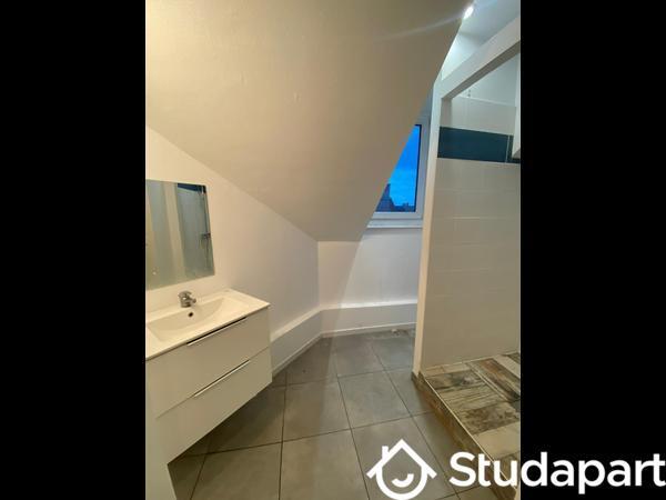 Chambre - 12 m² - 1 pièce