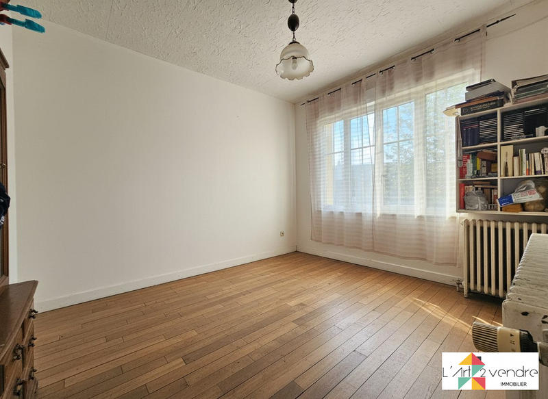 Maison - 121 m² - 5 pièces