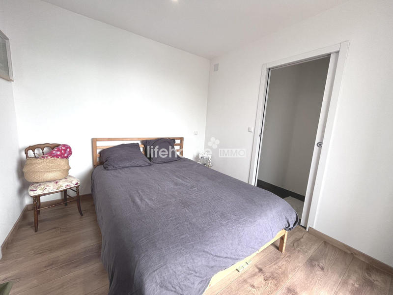 Maison traditionnelle - 200 m² - 8 pièces