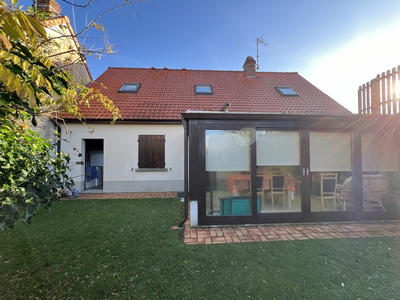 Pavillon - 92 m² - 7 pièces