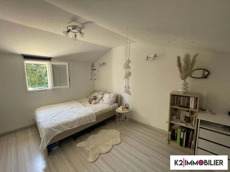 Maison traditionnelle - 107 m² - 6 pièces