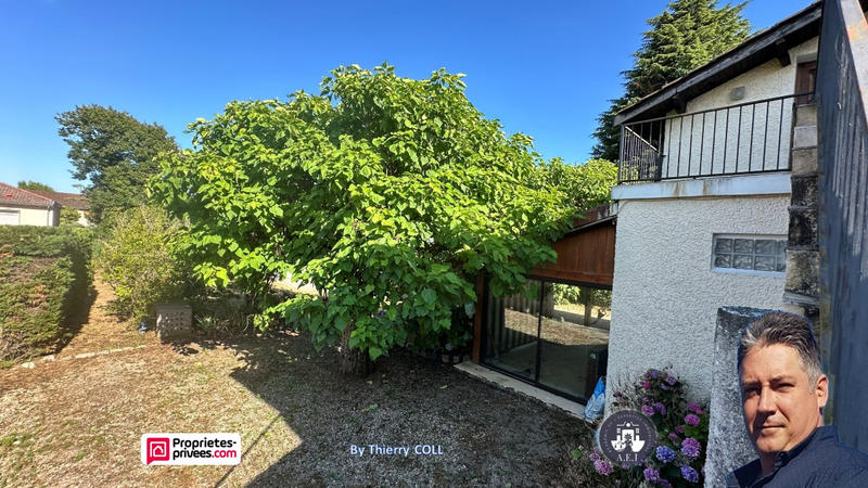 Maison - 215 m² - 7 pièces