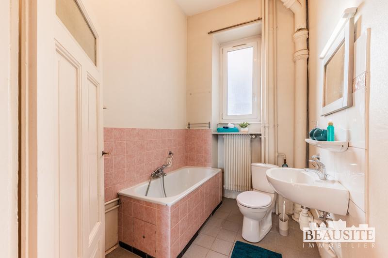 Appartement - 80 m² - 3 pièces