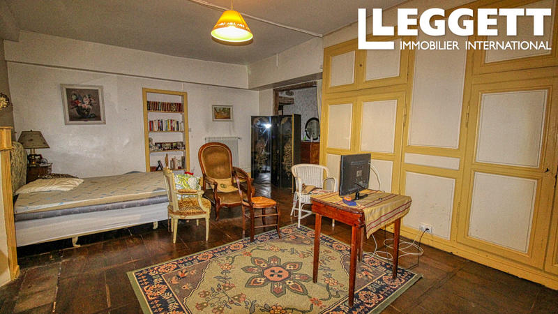 Demeure - 275 m² - 8 pièces