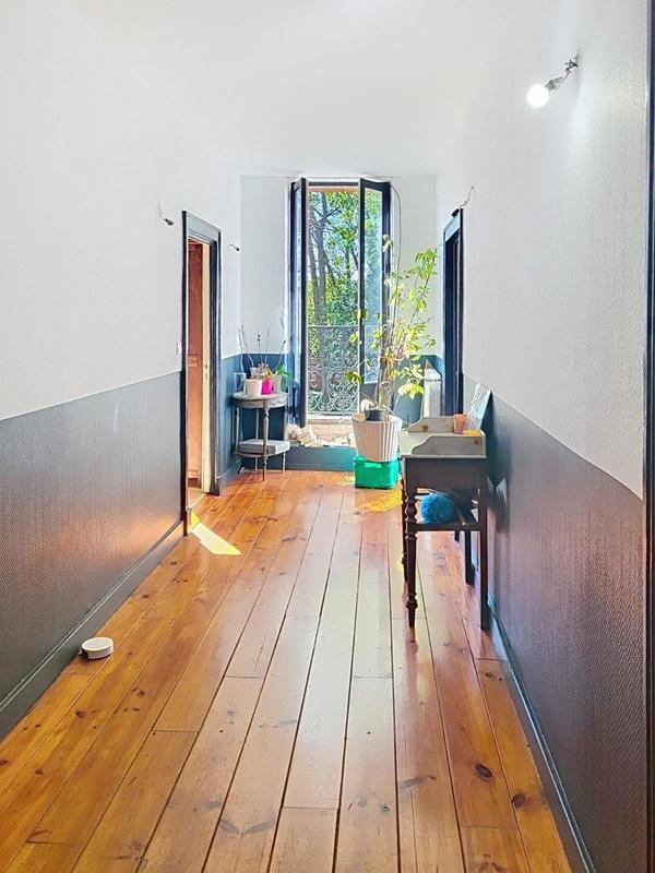 Maison - 301 m² - 11 pièces