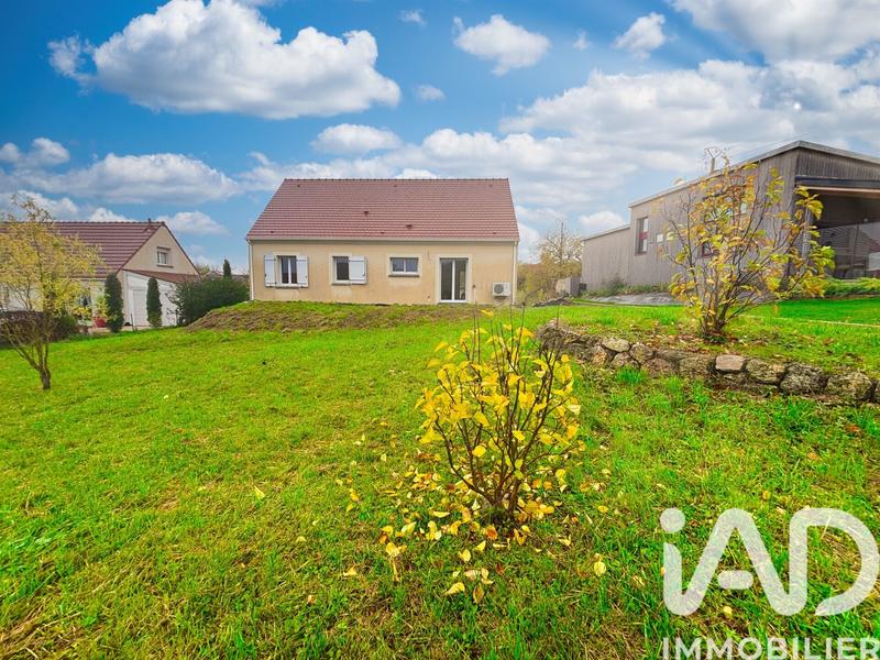 Maison - 93 m² - 4 pièces