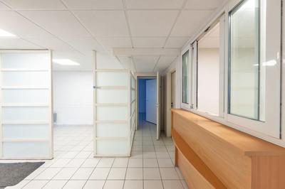 Bureau - 147 m² - 5 pièces