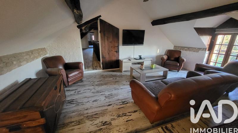 Maison - 235 m² - 7 pièces