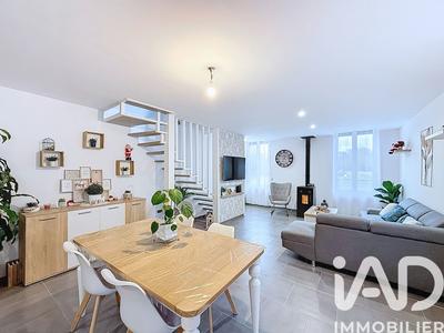 Maison - 96 m² - 4 pièces