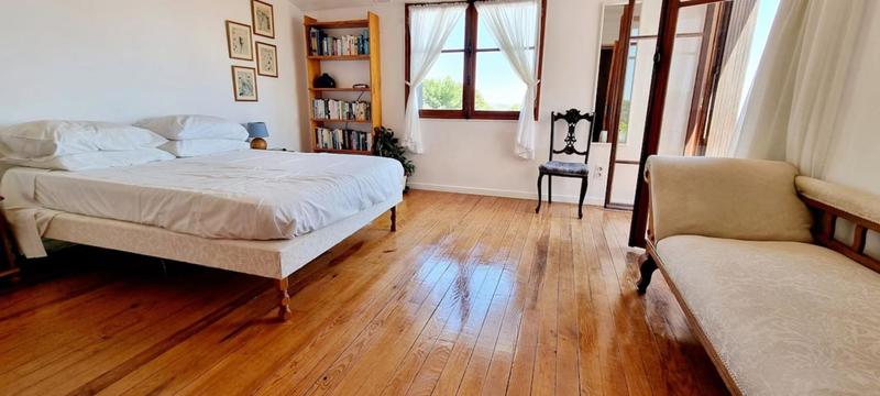 Mas - 302 m² - 12 pièces