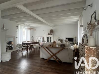 Maison - 102 m² - 5 pièces