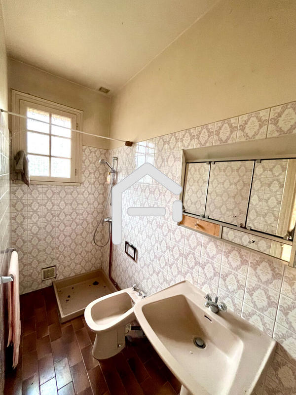 Maison - 307 m² - 6 pièces