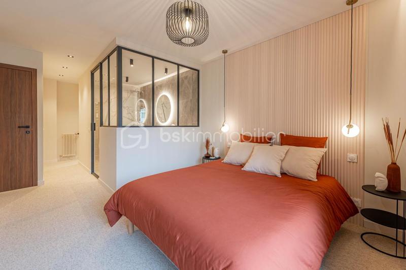 Appartement - 100 m² - 3 pièces